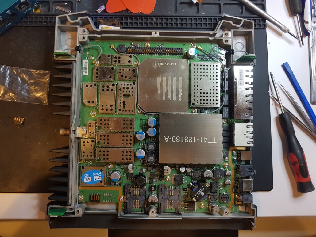 telefon i modem thrane explorer 700 naprawa